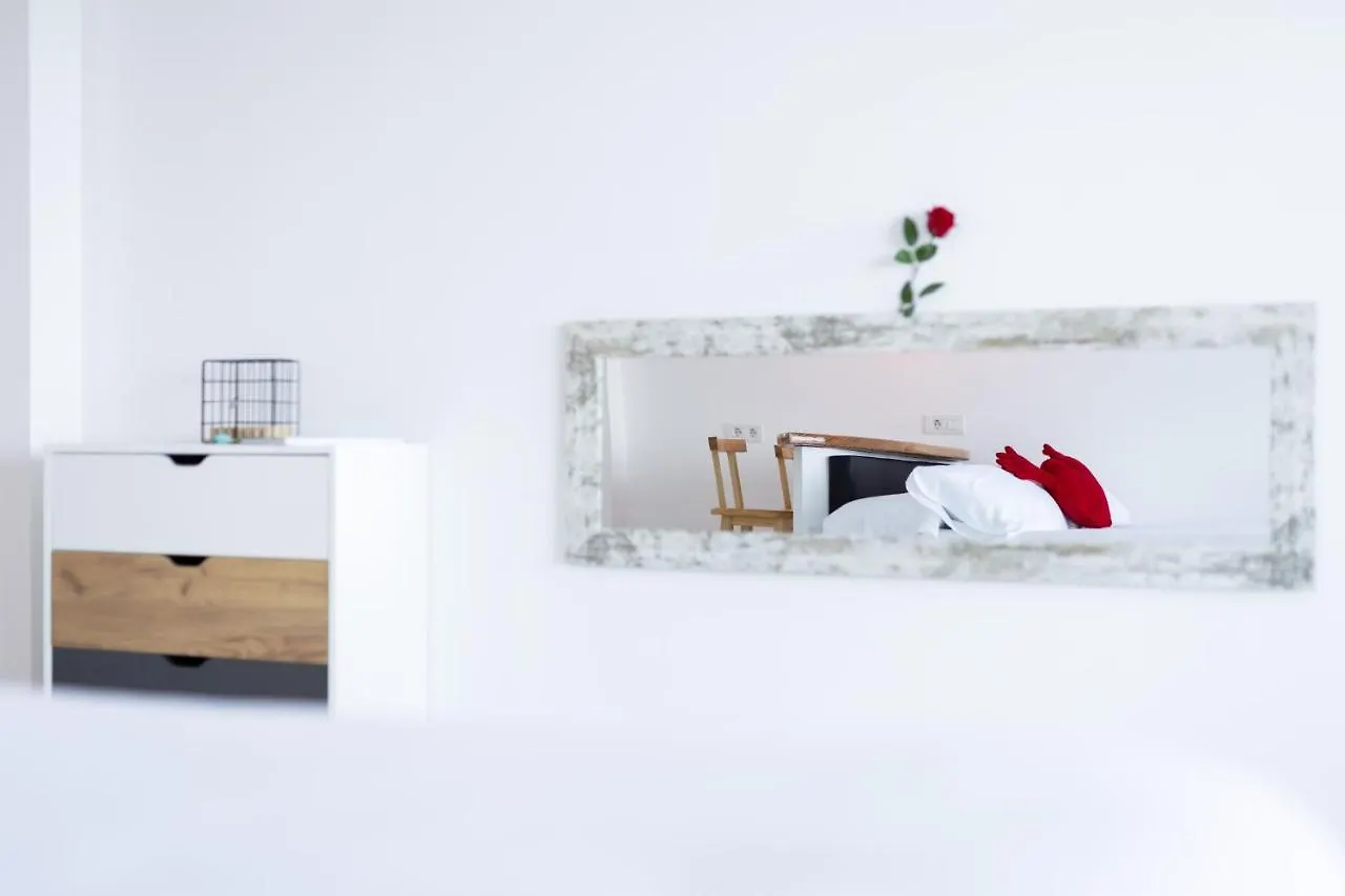 تاكورونتي Home2Book The Romantic Skyline Of Love شقة